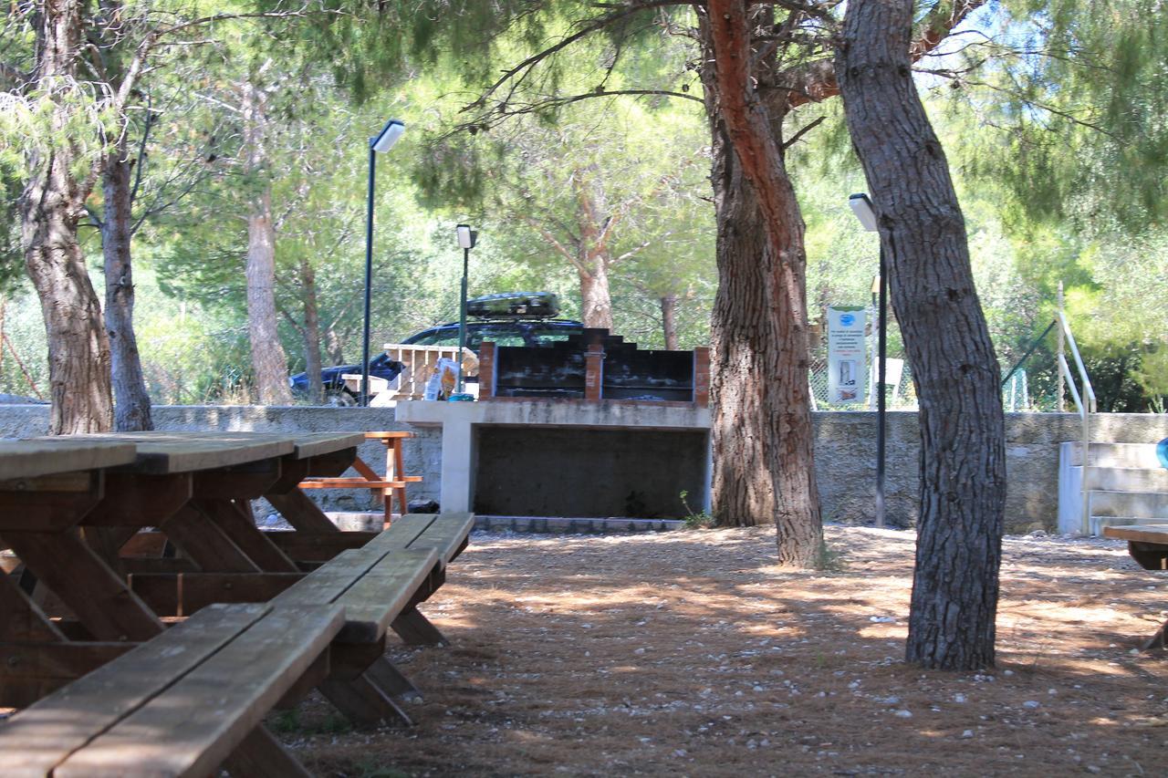 Camping Fontana Delle Rose Mattinata Buitenkant foto