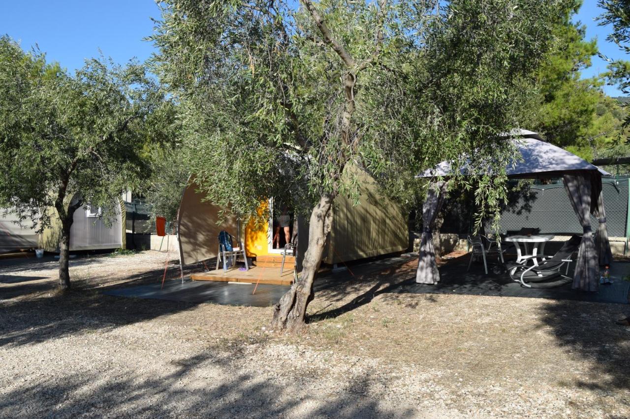 Camping Fontana Delle Rose Mattinata Buitenkant foto